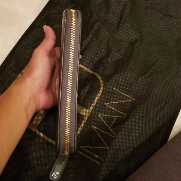 Wallet - Picture 7 of 7